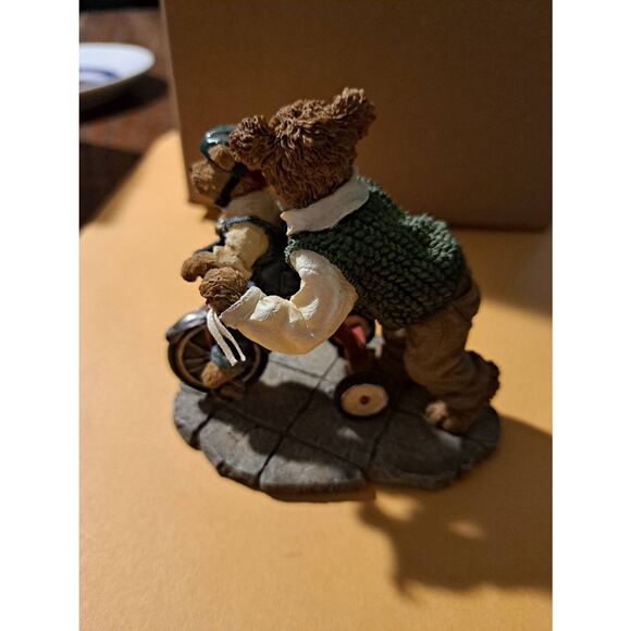 Vintage 2004 Boyds Bears Daddy w/ Taylor Hold On Tight Figurine Bearstone - Picture 3 of 6